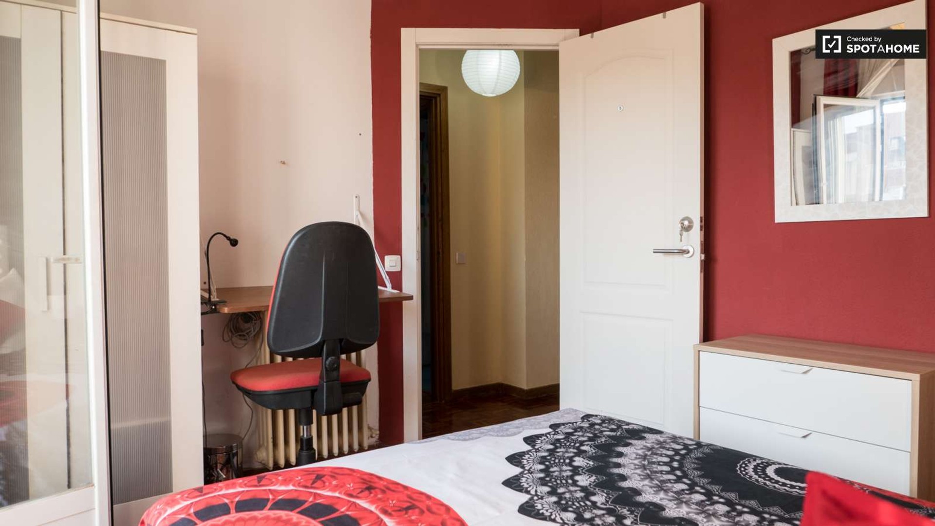 Chambre à louer dans un appartement en colocation à Alcalá De Henares
