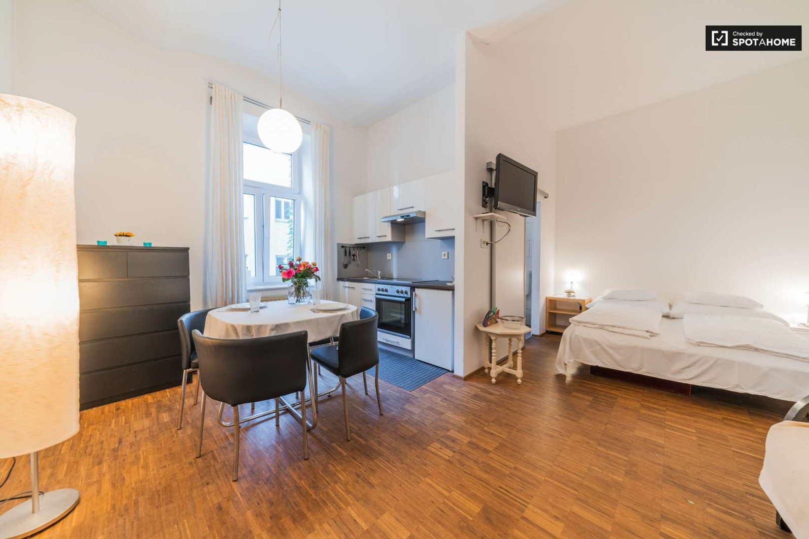 Stylowe mieszkanie typu studio w Wiedeń
