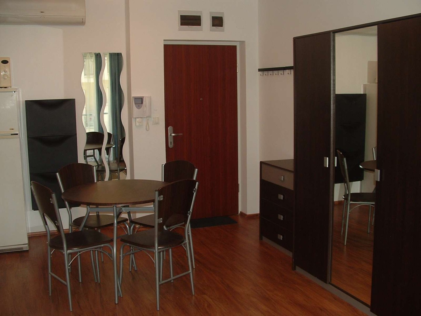 Very bright studio for rent in Budapest