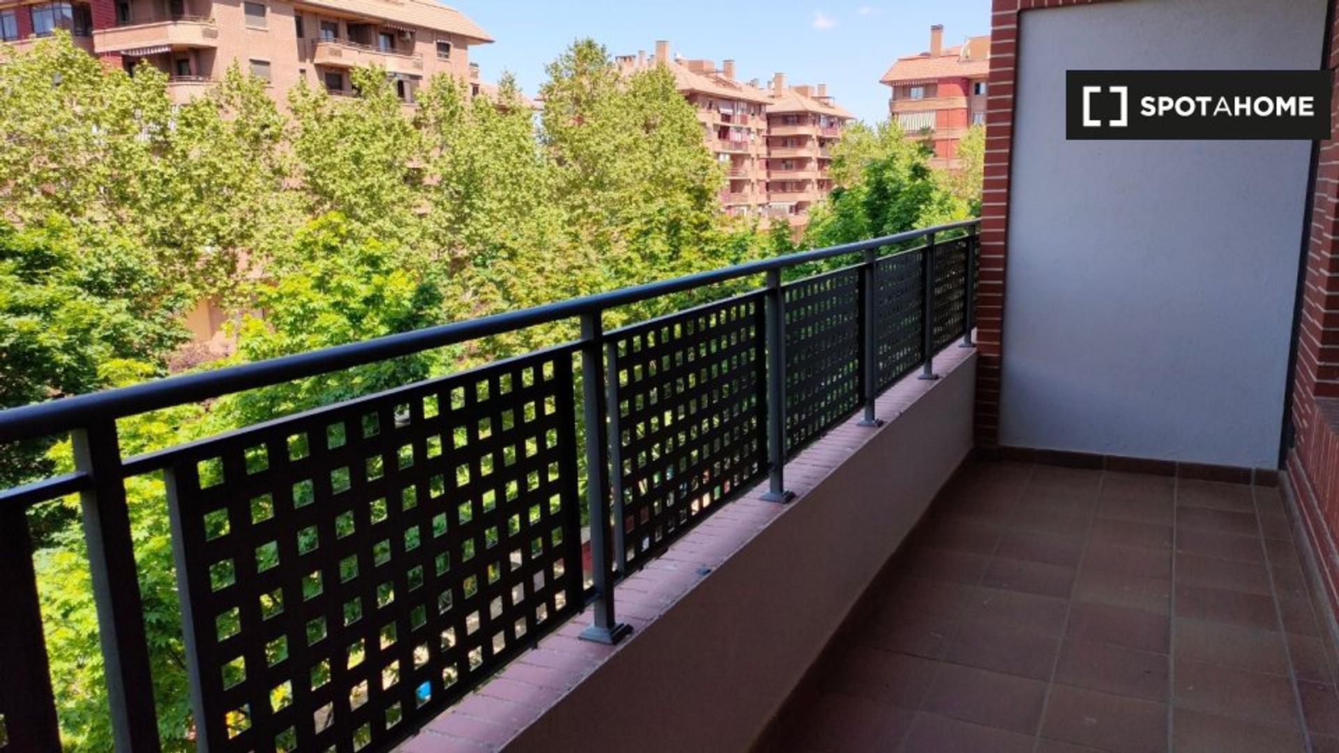 Appartement entièrement meublé à Alcalá De Henares