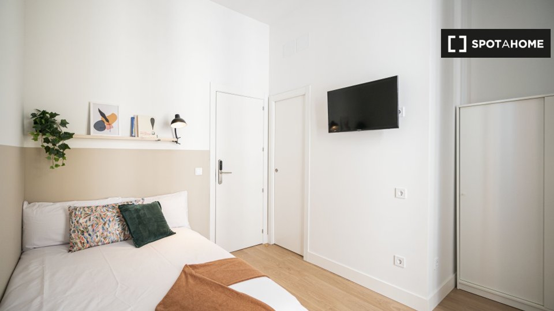 Pokój do wynajęcia z podwójnym łóżkiem w Las Rozas De Madrid